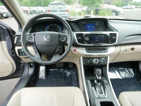 Used 2015 Honda Accord Touring image 20