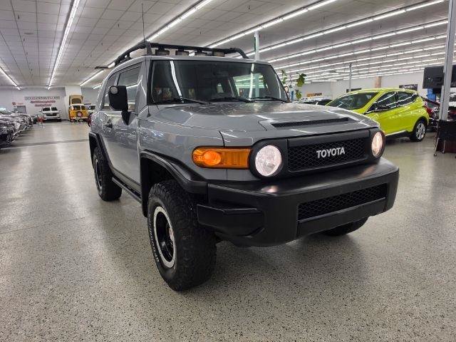Used 2013 Toyota FJ Cruiser 4WD w/ Trail Teams Special Edition image 3