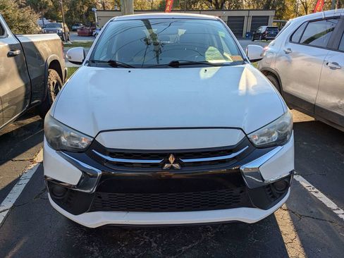 Used 2018 Mitsubishi Outlander Sport image 2