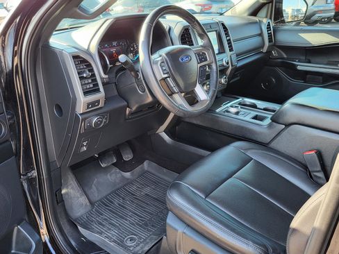 Used 2021 Ford Expedition XLT image 16