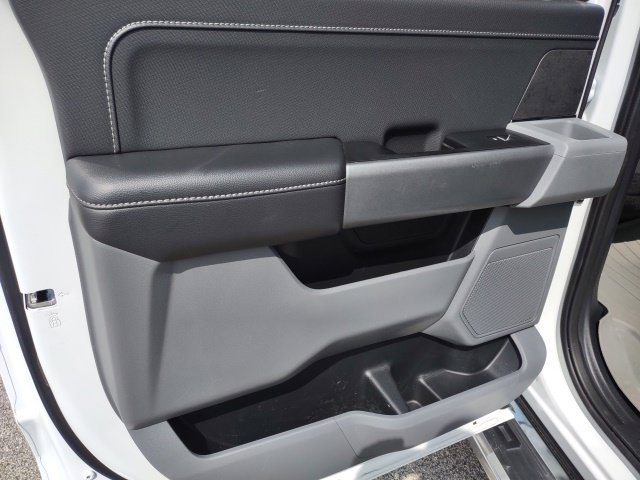 Used 2025 Ford F150 XLT w/ Equipment Group 301A Standard AWD/4WD image 17