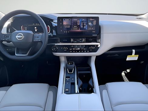 New 2026 Nissan Pathfinder SL FWD image 6