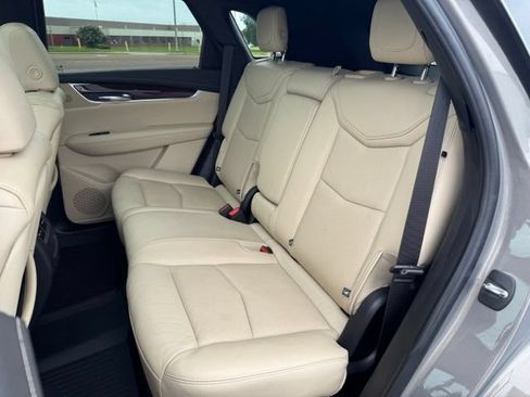 Used 2019 Cadillac XT5 Premium Luxury FWD image 24