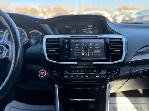 Used 2016 Honda Accord EX-L image 26