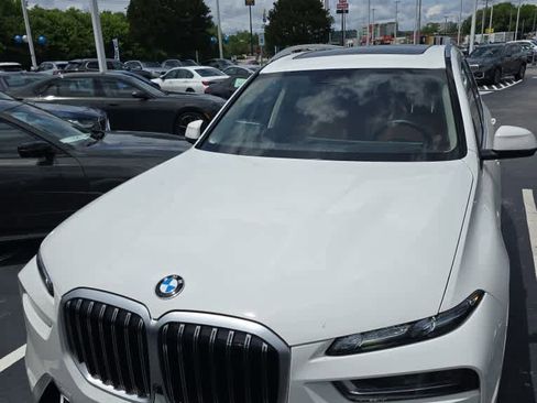 Used 2024 BMW X7 xDrive40i w/ Executive Package AWD/4WD image 1