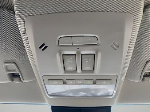 Used 2018 Buick Encore Essence w/ Experience Buick Package image 16