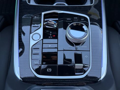 New 2027 BMW X7 M60i AWD/4WD image 25