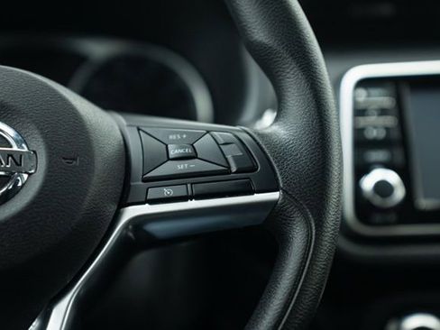 Used 2021 Nissan Kicks S image 23