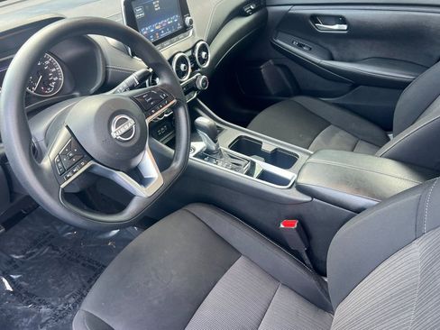 Used 2024 Nissan Sentra SV image 7