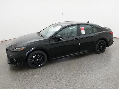 New 2026 Toyota Camry SE FWD image 5