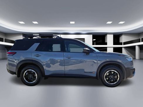 Used 2023 Nissan Pathfinder Rock Creek image 7