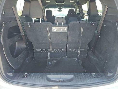 Used 2020 Chrysler Pacifica Touring w/ S Appearance Package FWD image 18