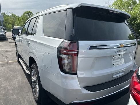 Used 2024 Chevrolet Tahoe Premier AWD/4WD image 3