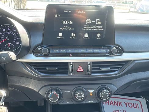 Used 2020 Kia Forte LXS image 11