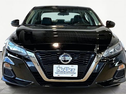Used 2022 Nissan Altima 2.5 SR image 3
