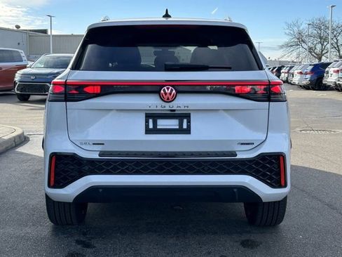 New 2026 Volkswagen Tiguan SEL R-Line AWD/4WD image 6