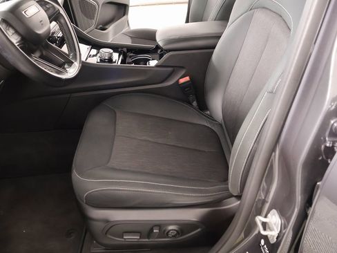 Used 2021 Jeep Grand Cherokee L Laredo w/ Luxury Tech Group I image 11