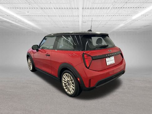 Certified 2025 MINI Cooper 2-Door Hardtop FWD image 3