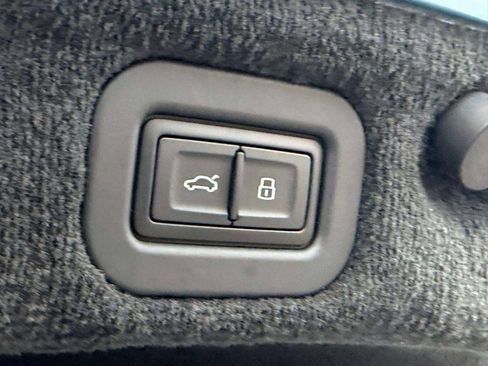 New 2026 Bentley Continental GTC image 18