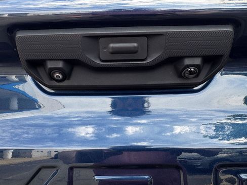 Certified 2023 Chevrolet Silverado 1500 LT AWD/4WD image 9