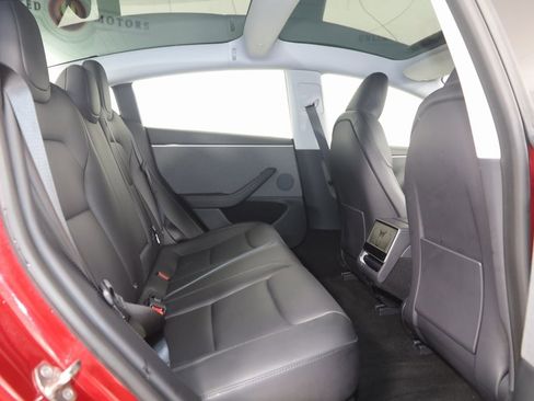 Used 2024 Tesla Model 3 Standard Range image 15