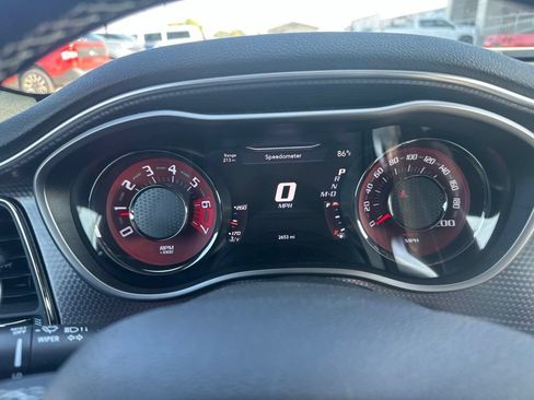 Used 2015 Dodge Challenger SRT Hellcat RWD image 12
