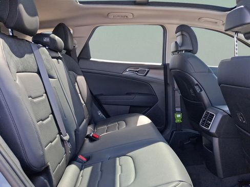 New 2026 Kia Sportage SX Prestige AWD/4WD image 16