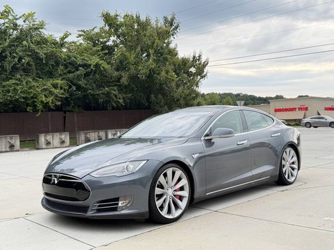 Used 2012 Tesla Model S RWD image 1
