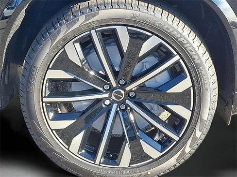 New 2026 Volvo XC90 T8 Plus image 11