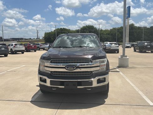 Used 2018 Ford F150 Lariat w/ Equipment Group 502A Luxury AWD/4WD image 9