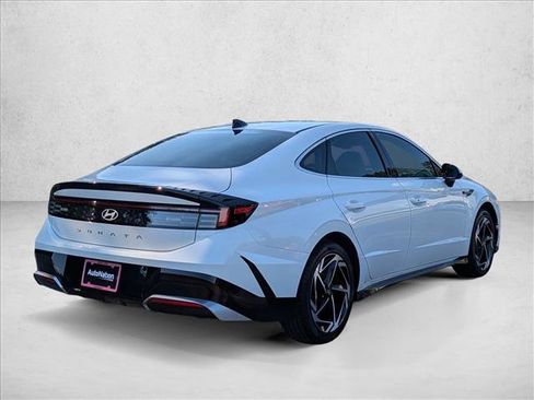 New 2026 Hyundai Sonata SEL image 2