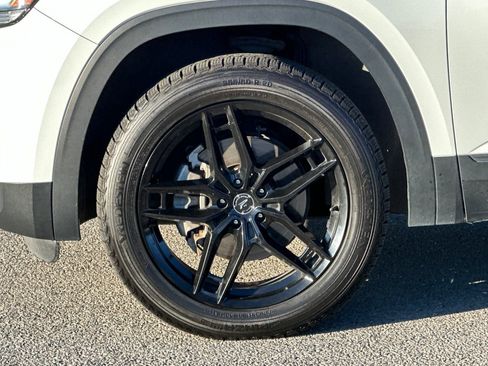 Used 2020 Volkswagen Atlas Cross Sport SE w/ Panoramic Sunroof Package AWD/4WD image 31