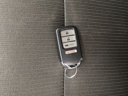 Used 2021 Honda Accord Sport image 32