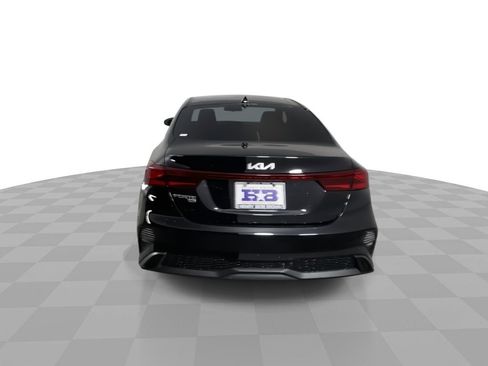 Used 2022 Kia Forte Sedan image 7