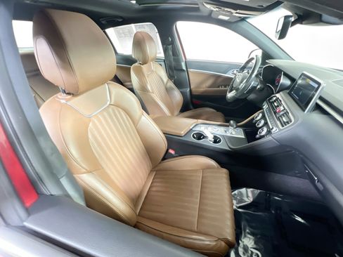 Used 2020 Genesis G70 3.3T w/ Elite Package image 28