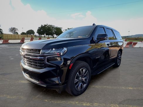 Used 2021 Chevrolet Tahoe LT w/ LT Signature Package RWD image 5