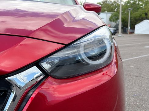 Used 2018 MAZDA MAZDA3 Grand Touring w/ Premium Equipment Package image 9