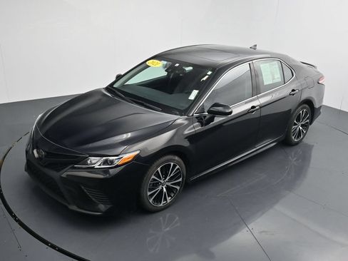 Used 2020 Toyota Camry SE w/ Audio Package FWD image 27