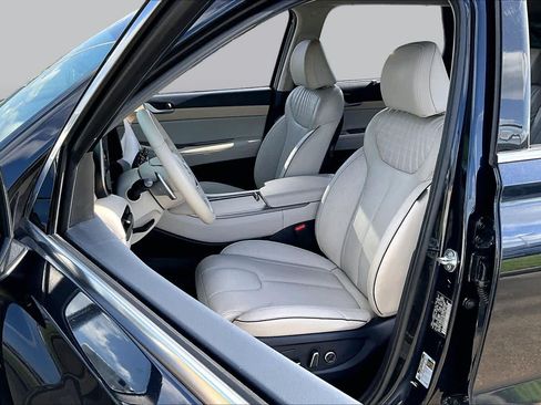 Used 2024 Hyundai Palisade Limited FWD image 8