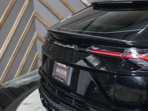 Used 2023 Lamborghini Urus S image 61