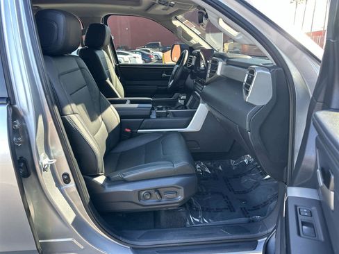 Used 2024 Toyota Tundra Limited image 17