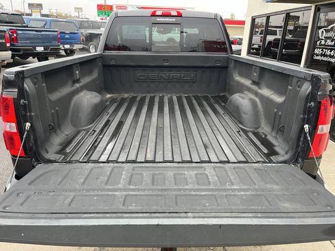 Used 2015 GMC Sierra 2500 Denali w/ Duramax Plus Package image 8