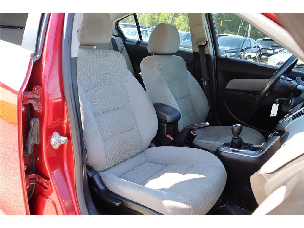 Used 2012 Chevrolet Cruze Eco FWD image 13
