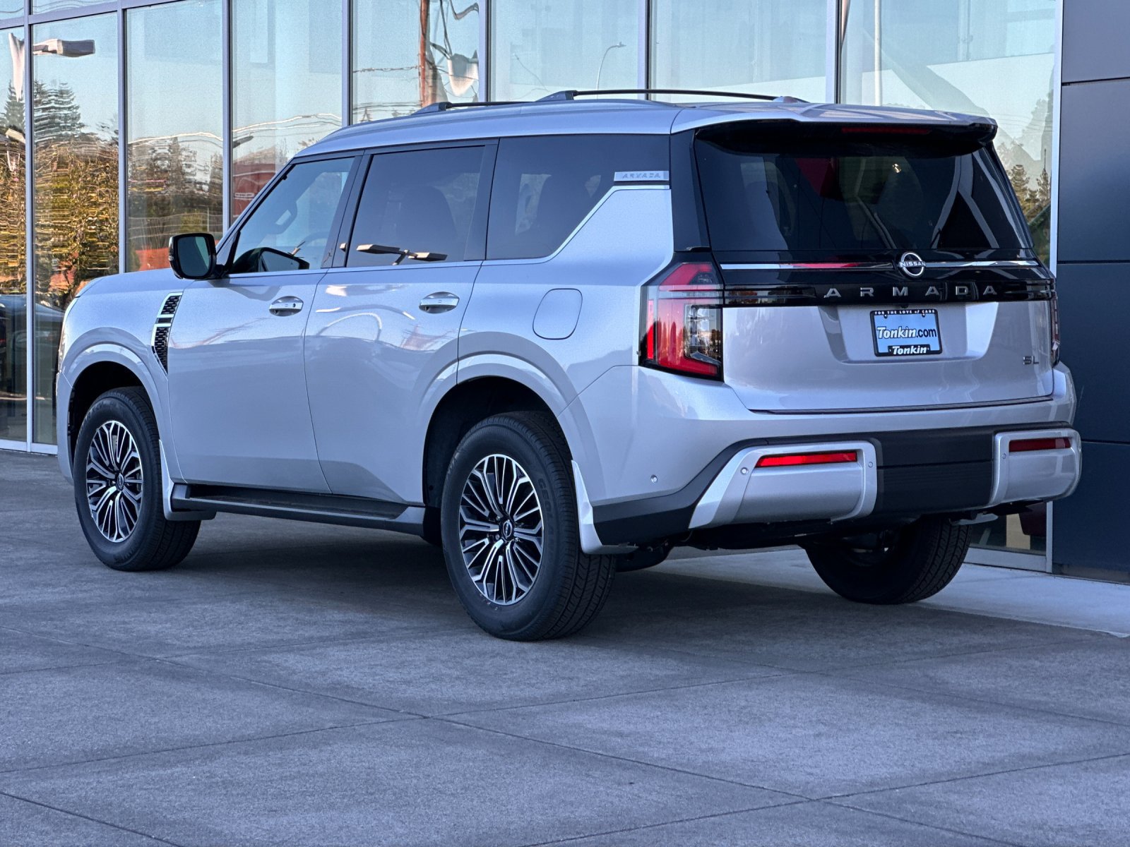 New 2026 Nissan Armada SL w/ Captain's Chari Seat Package AWD/4WD image 6