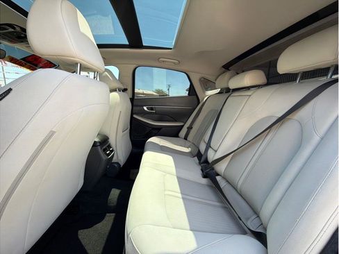 Used 2023 Hyundai Sonata SEL w/ Convenience Package FWD image 12