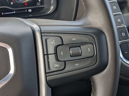 Used 2024 GMC Yukon SLT image 26