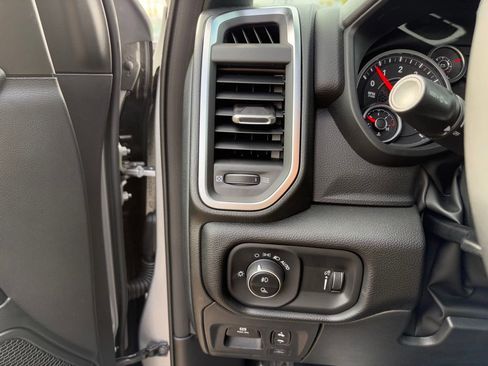 New 2026 RAM 1500 Big Horn AWD/4WD image 18