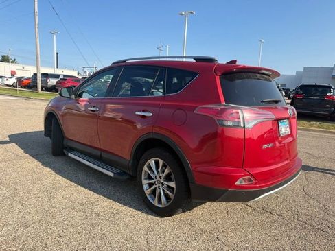 Used 2017 Toyota RAV4 Limited FWD image 4
