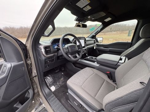 New 2026 Ford F150 XLT w/ Equipment Group 302A MID image 33