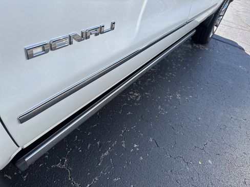 Used 2017 GMC Sierra 1500 Denali w/ Denali Ultimate Package image 4
